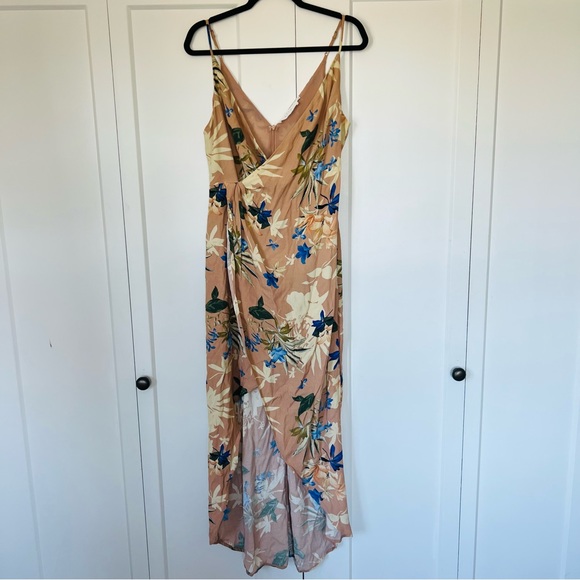 ASTR the label Penelope Dress in Paradise Floral Print Size Medium - Picture 5 of 13